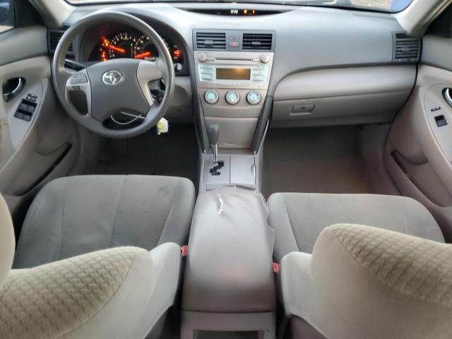 Toyota Camry Base Image 4
