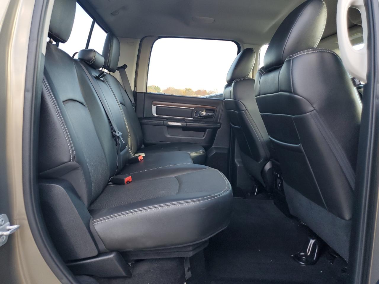 Ram 1500 Laramie Image 7