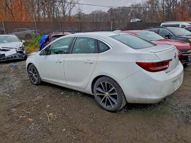 Buick Verano Sport Touring Image 4