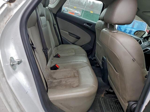 Buick Verano Sport Touring Image 6