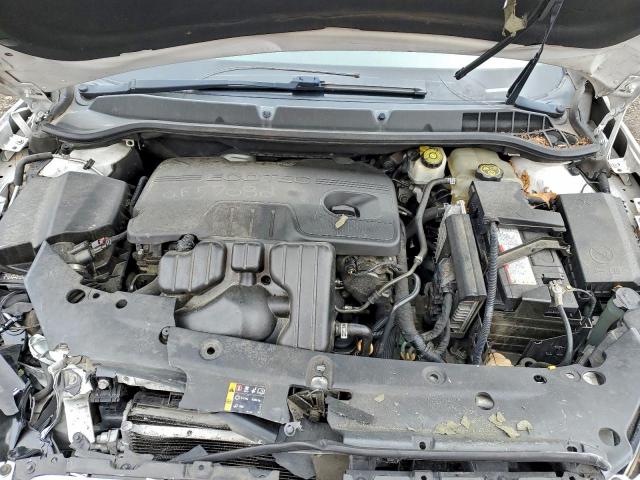 Buick Verano Sport Touring Image 11