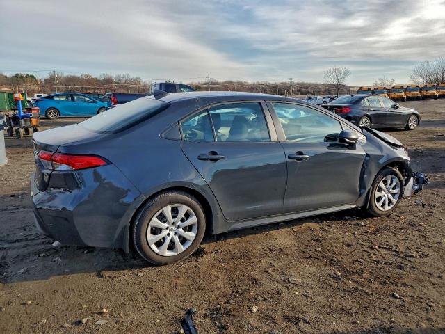 Toyota Corolla Le Image 5