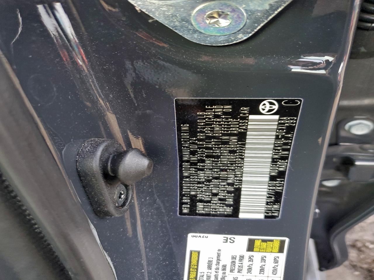 Toyota Corolla Le Image 8