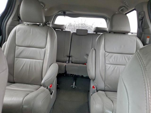 Toyota Sienna Xle Image 8