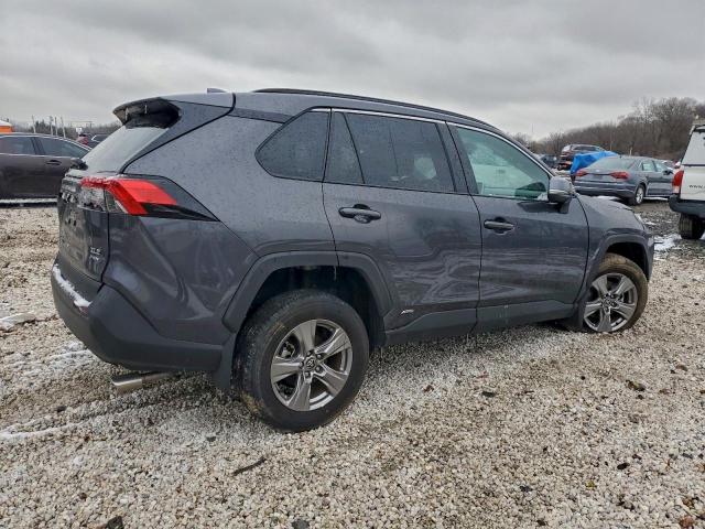 Toyota RAV4 Xle Image 5