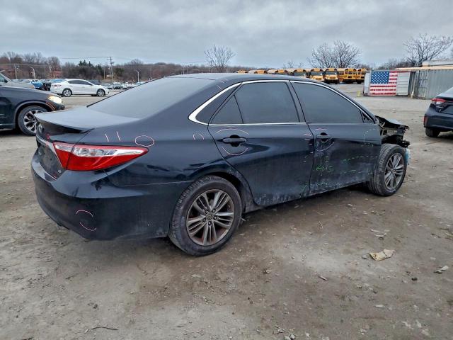 Toyota Camry Le Image 5