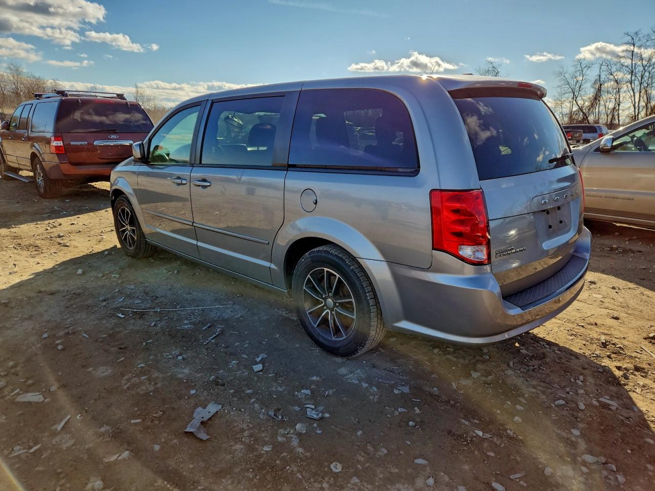 Dodge Caravan Se Image 2