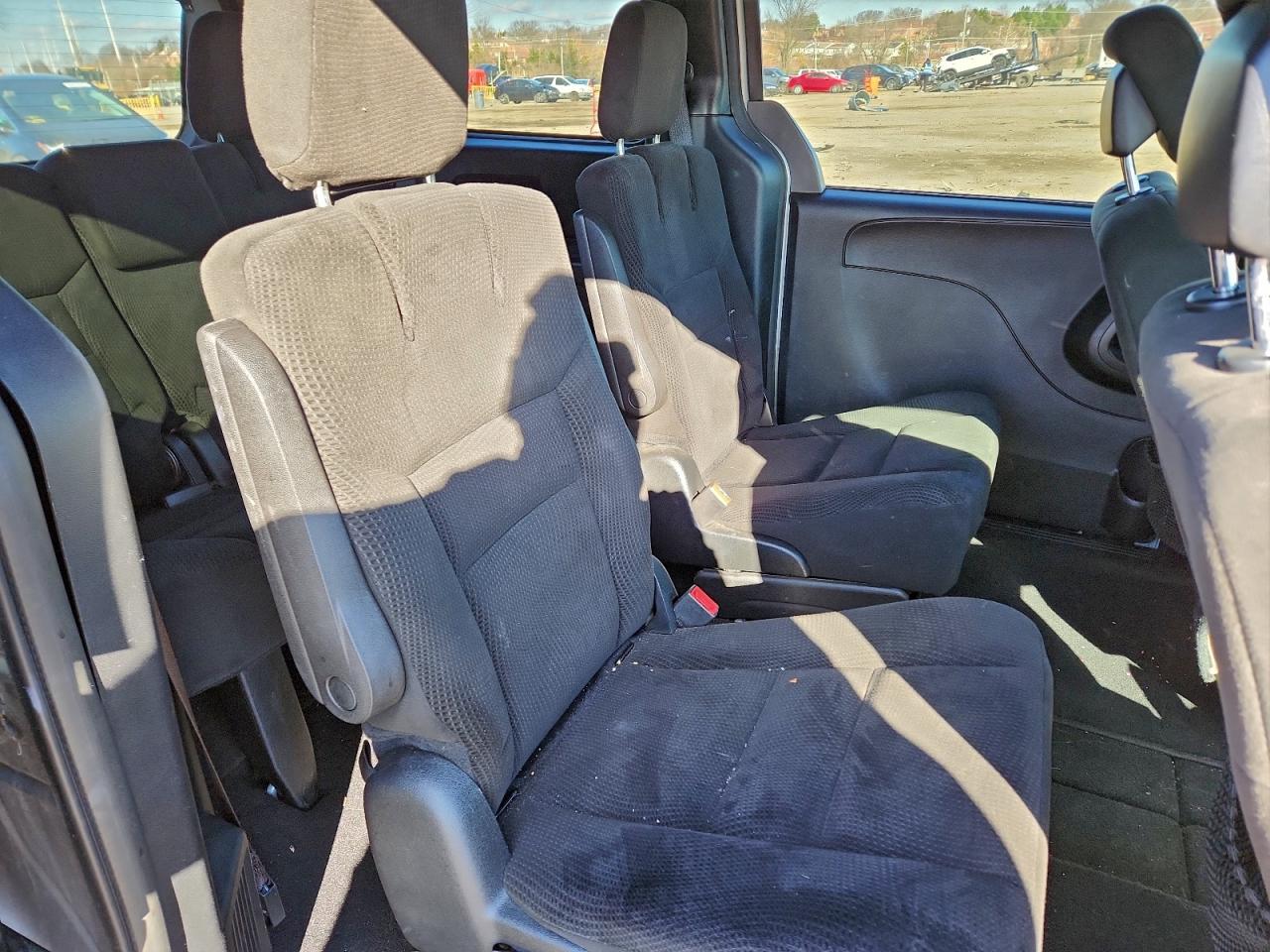 Dodge Caravan Se Image 12