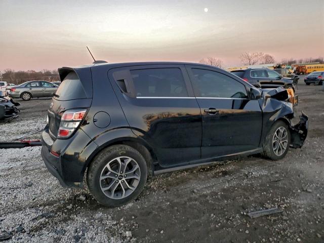 Chevrolet Sonic Lt Image 4