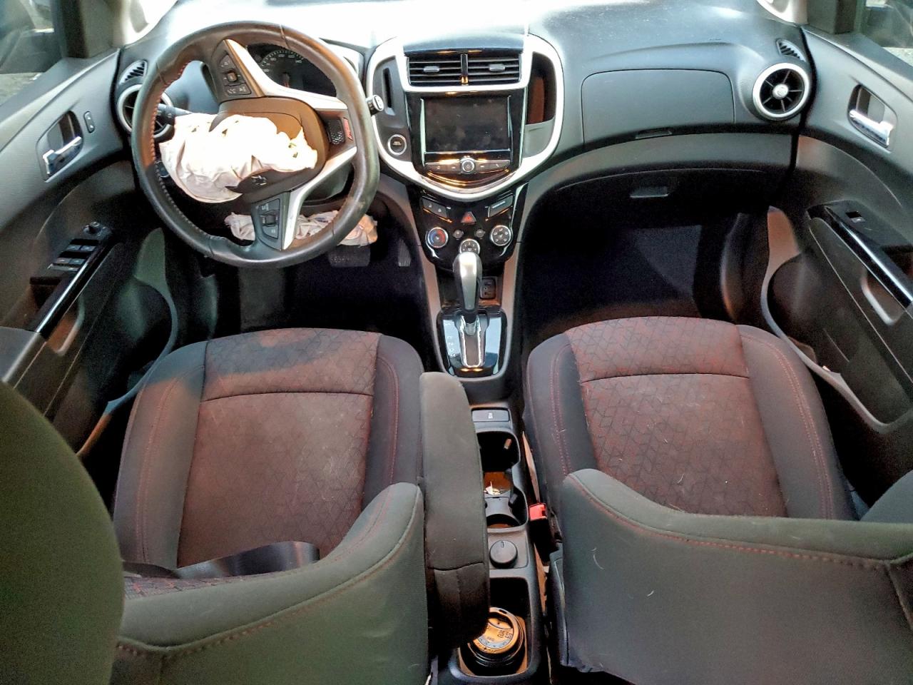 Chevrolet Sonic Lt Image 10