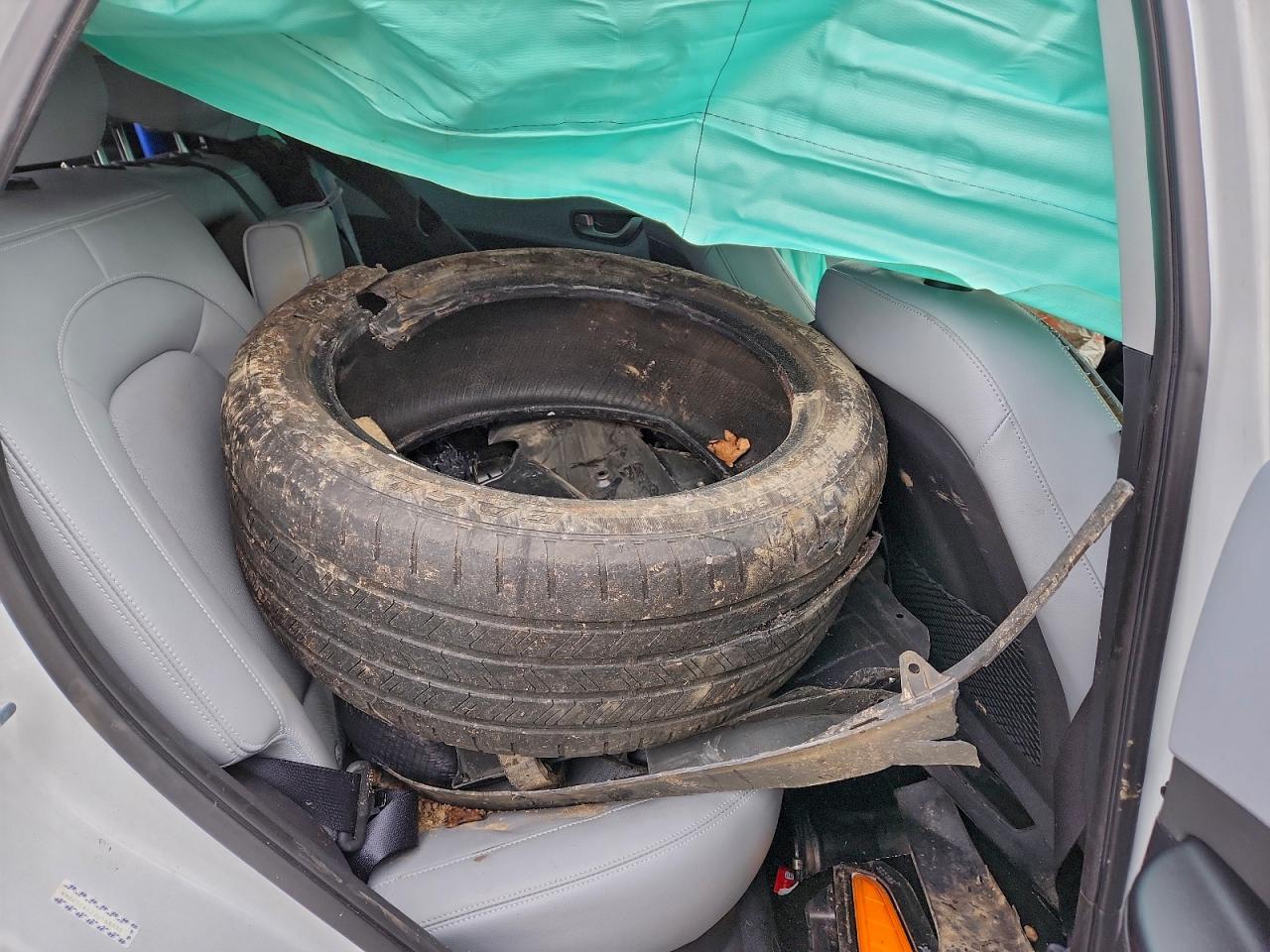 Hyundai KONA Ultimate Image 11