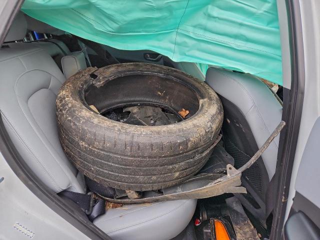 Hyundai KONA Ultimate Image 11