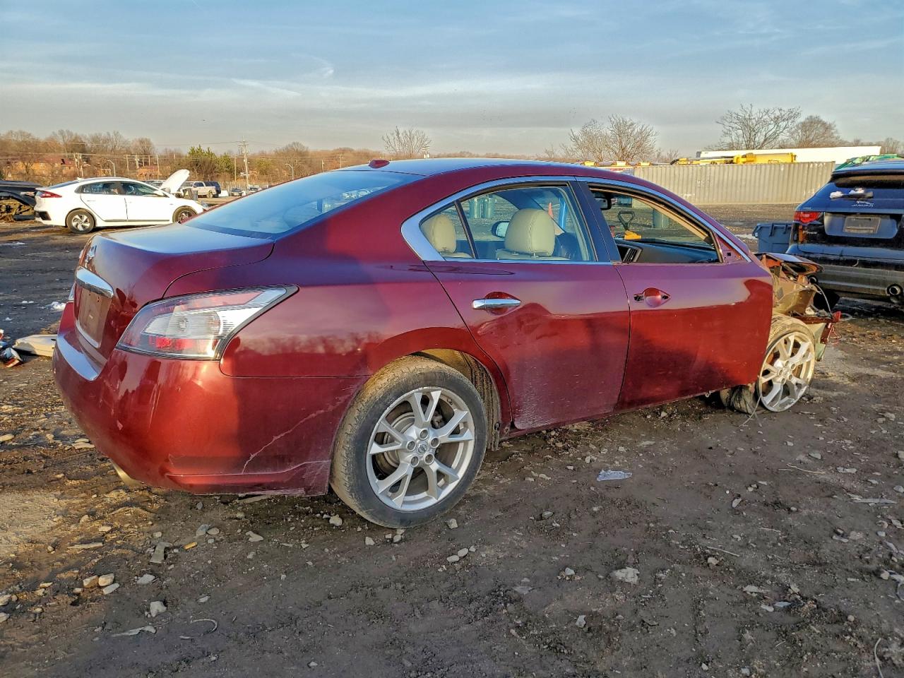 Nissan Maxima S Image 2