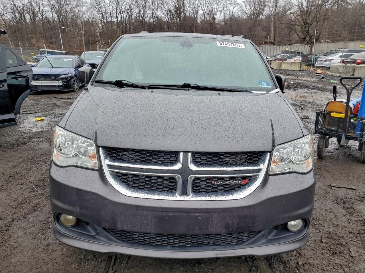 Dodge Caravan Sxt Image 9