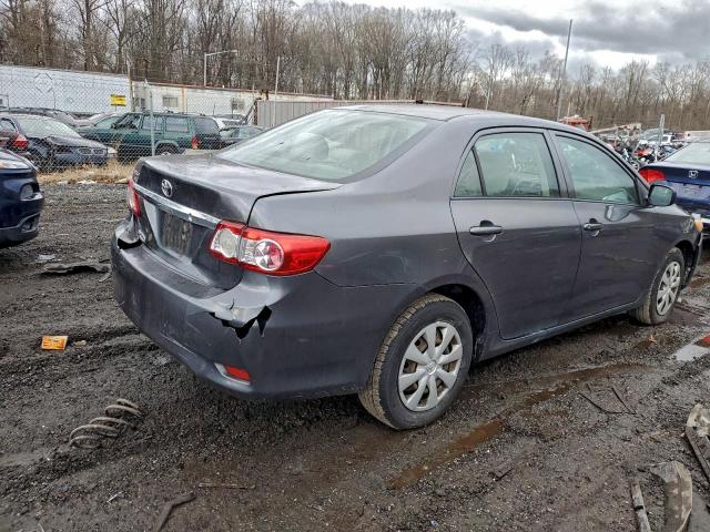 Toyota Corolla Base Image 3