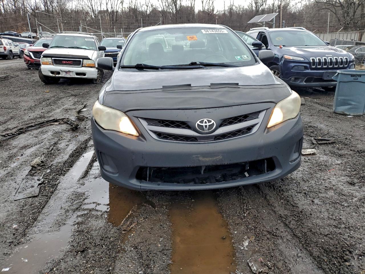 Toyota Corolla Base Image 7
