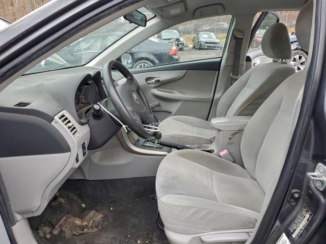 Toyota Corolla Base Image 5