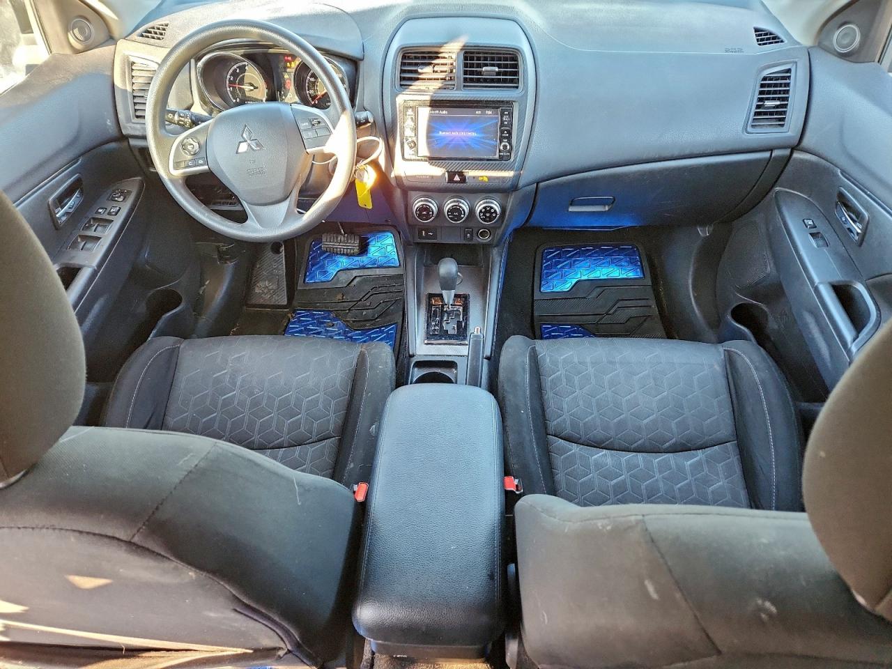 Mitsubishi Outlander Es Image 7