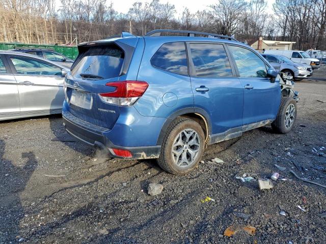 Subaru Forester Premium Image 2