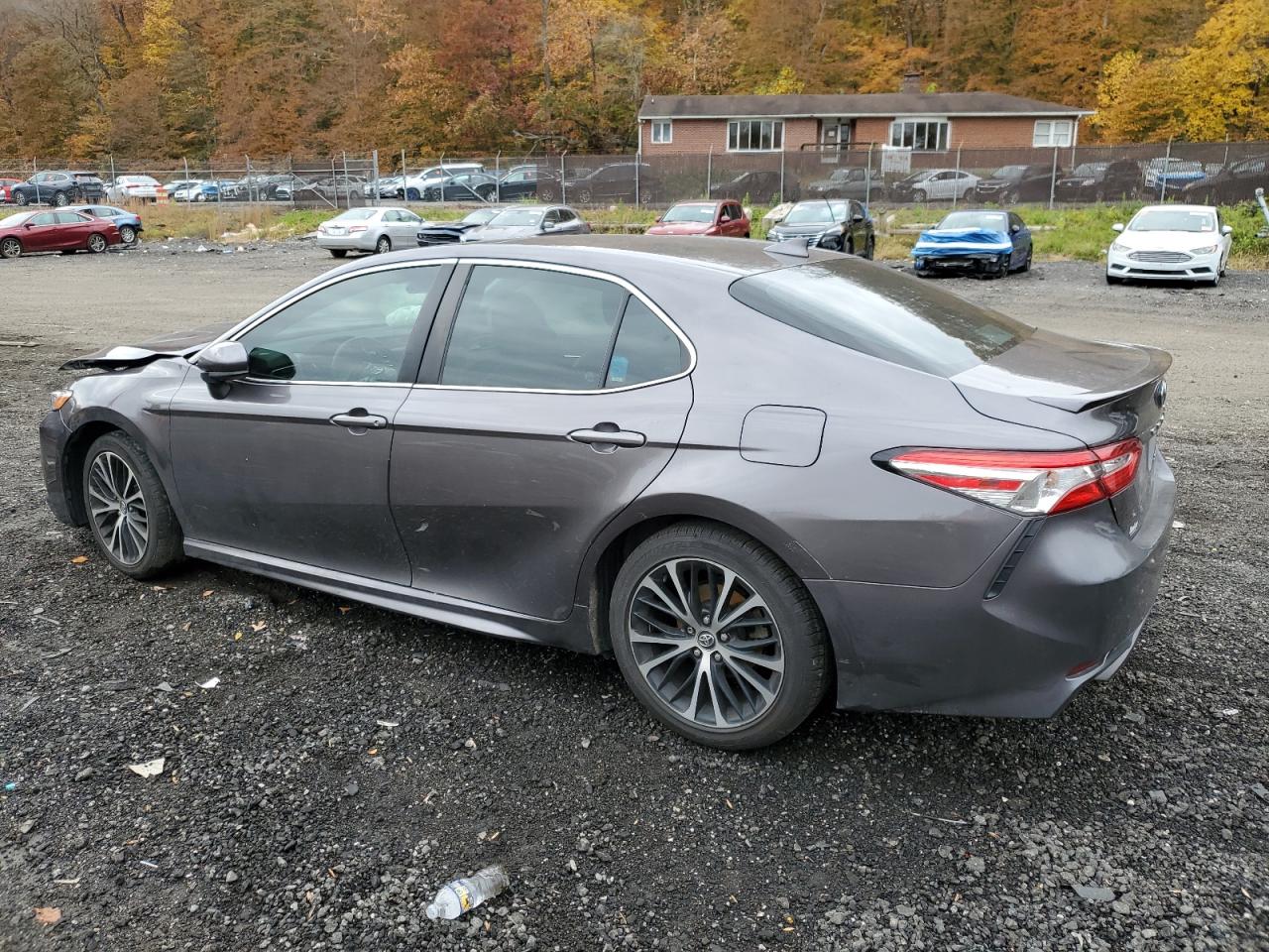 Toyota Camry Se Image 5