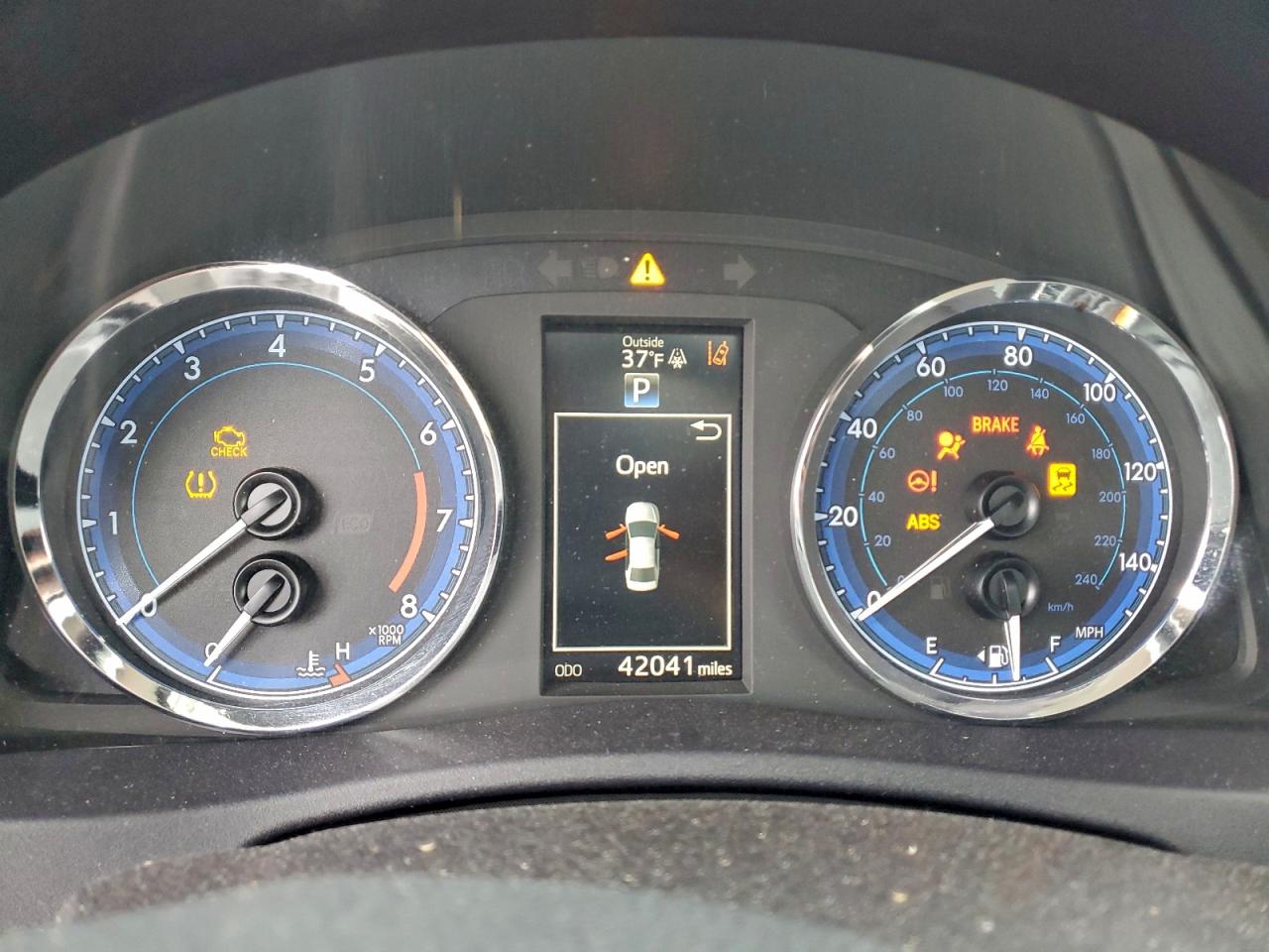 Toyota Corolla L Image 11