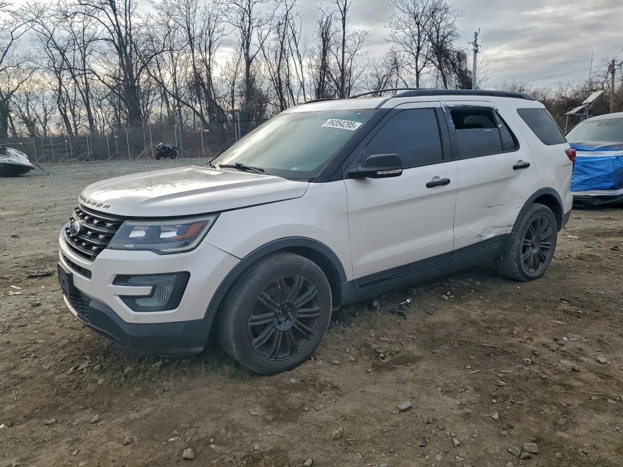 Ford Explorer Sport Image 1