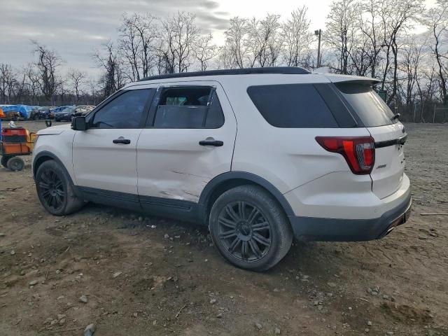 Ford Explorer Sport Image 4