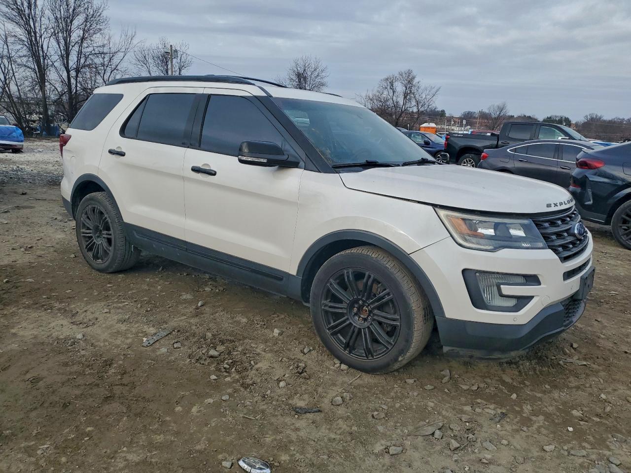 Ford Explorer Sport Image 6