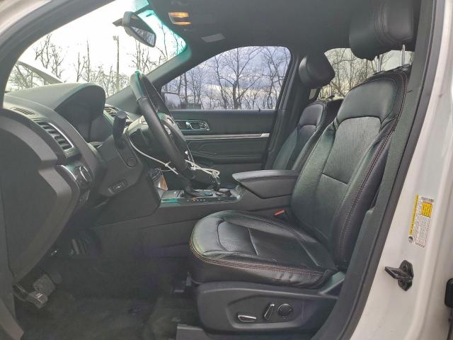 Ford Explorer Sport Image 10