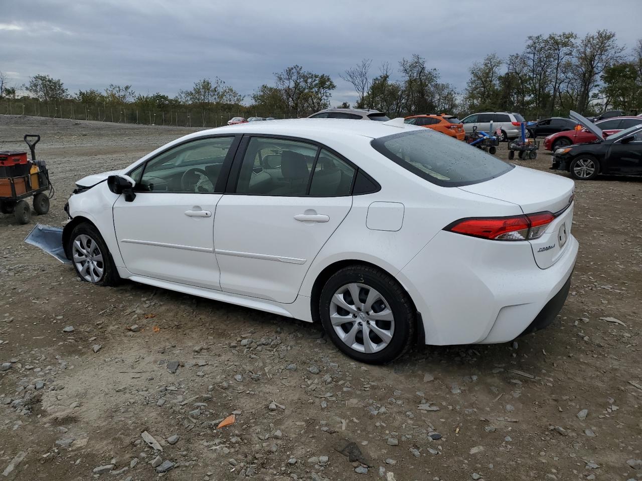 Toyota Corolla Le Image 6