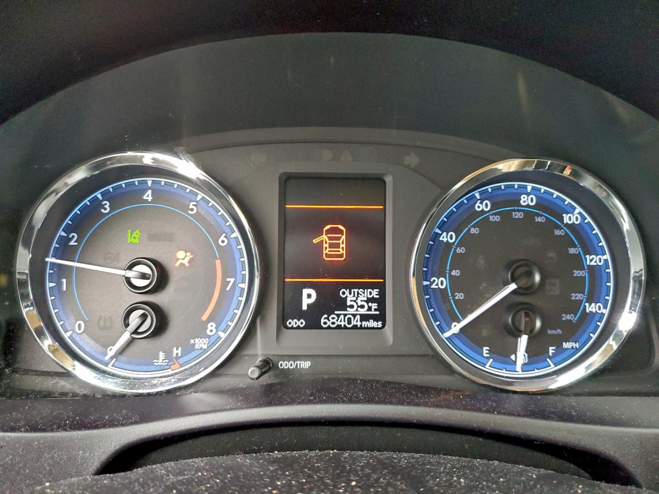 Toyota Corolla L Image 9