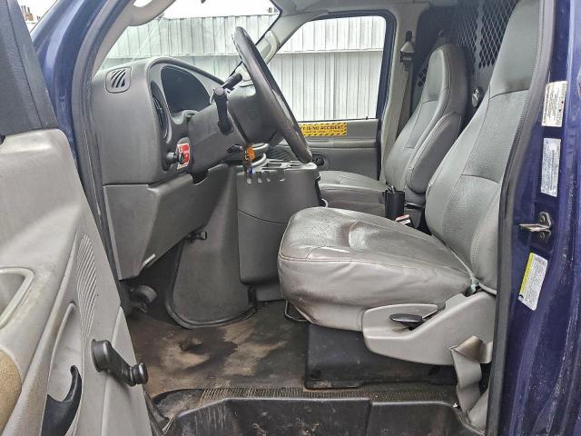 Ford Econoline E250 Van Image 9