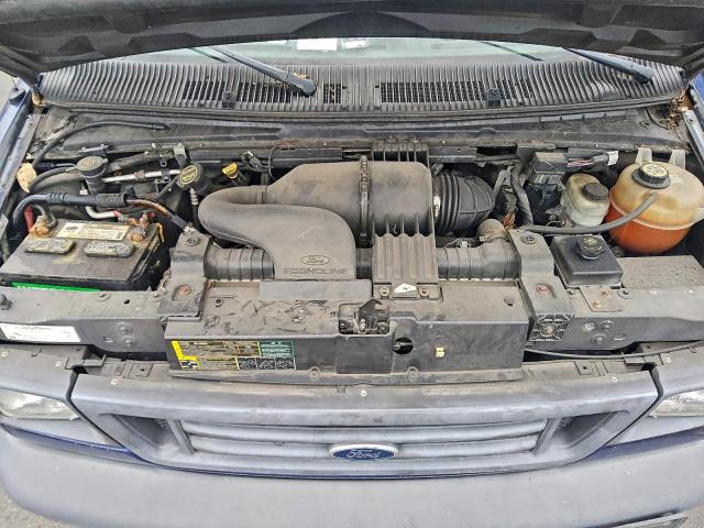 Ford Econoline E250 Van Image 6