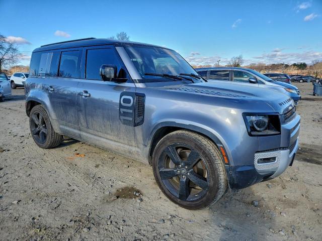 Land Rover Defender 110 Se Image 13