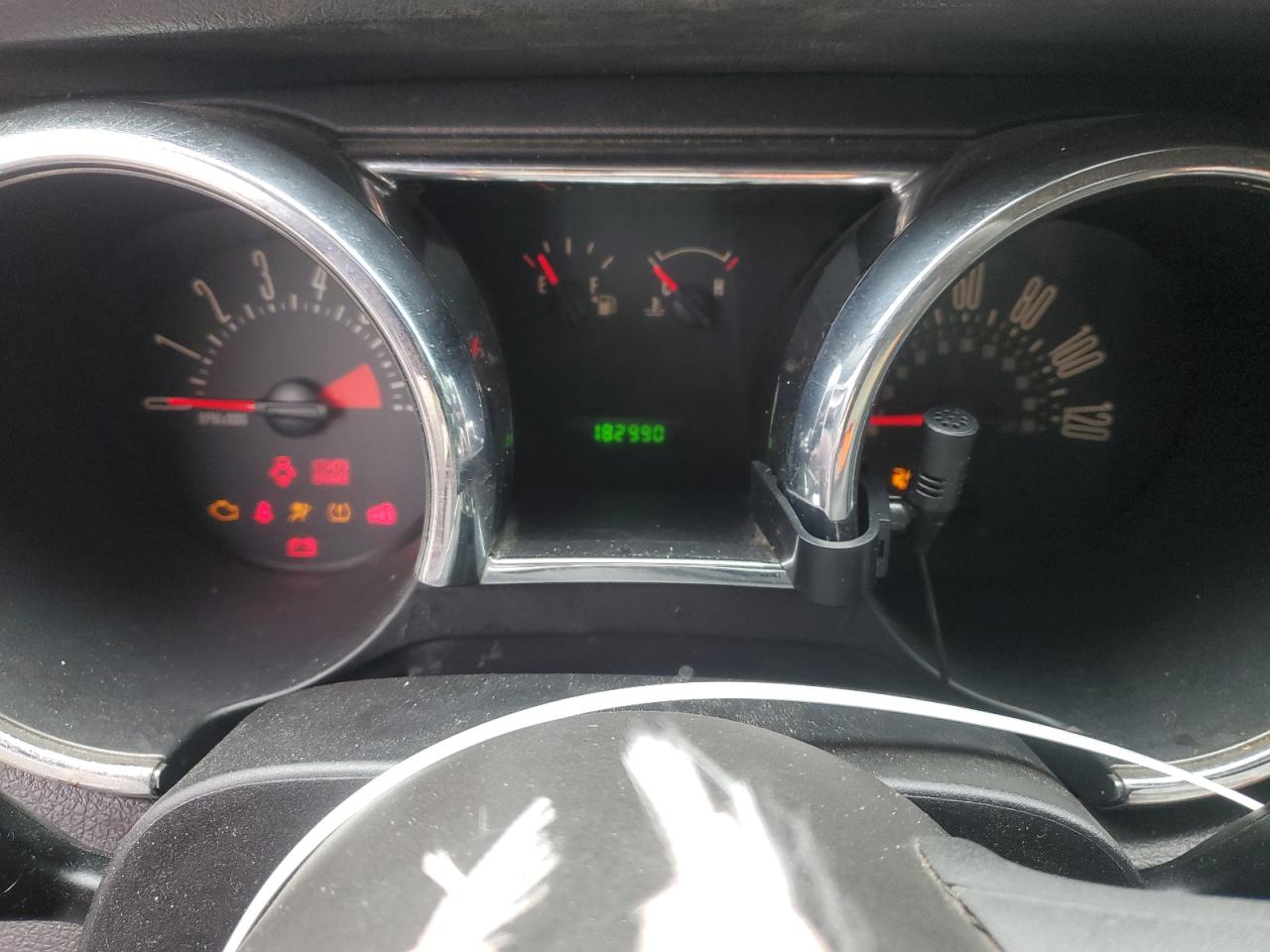 Ford Mustang Image 10