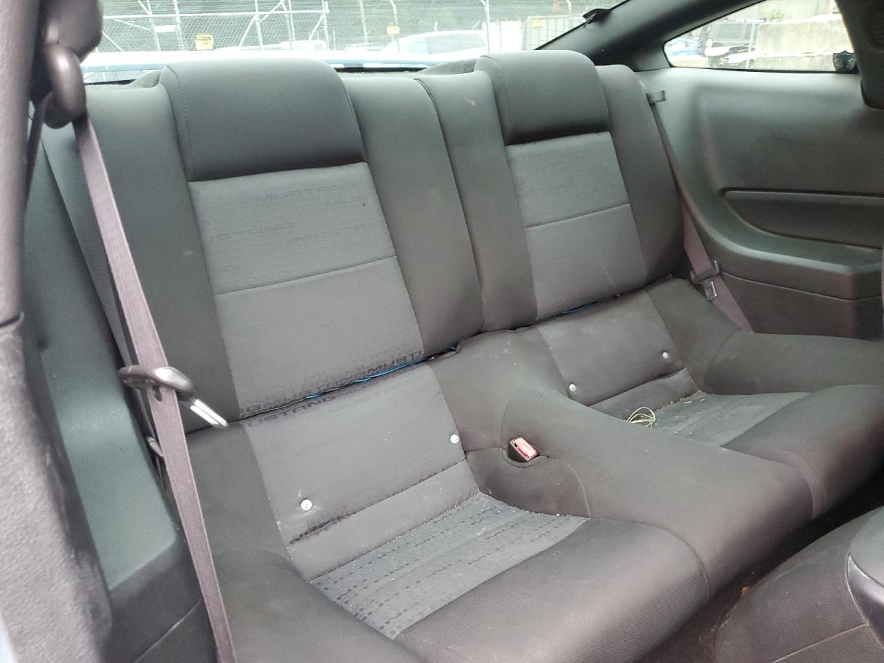 Ford Mustang Image 11