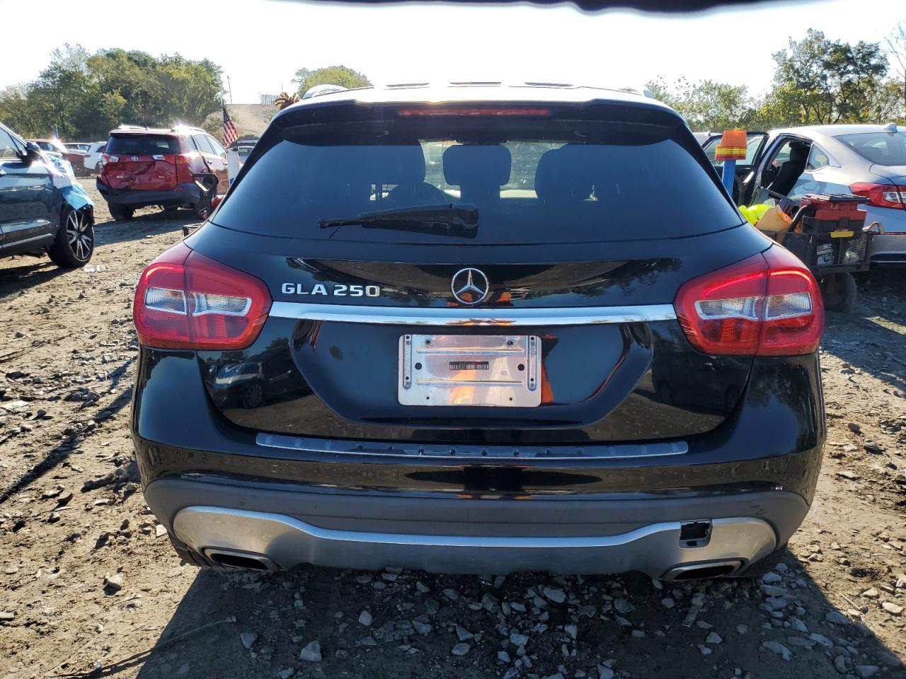 Mercedes-Benz GLA 250 Image 11