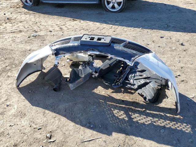 Toyota Camry Le Image 12