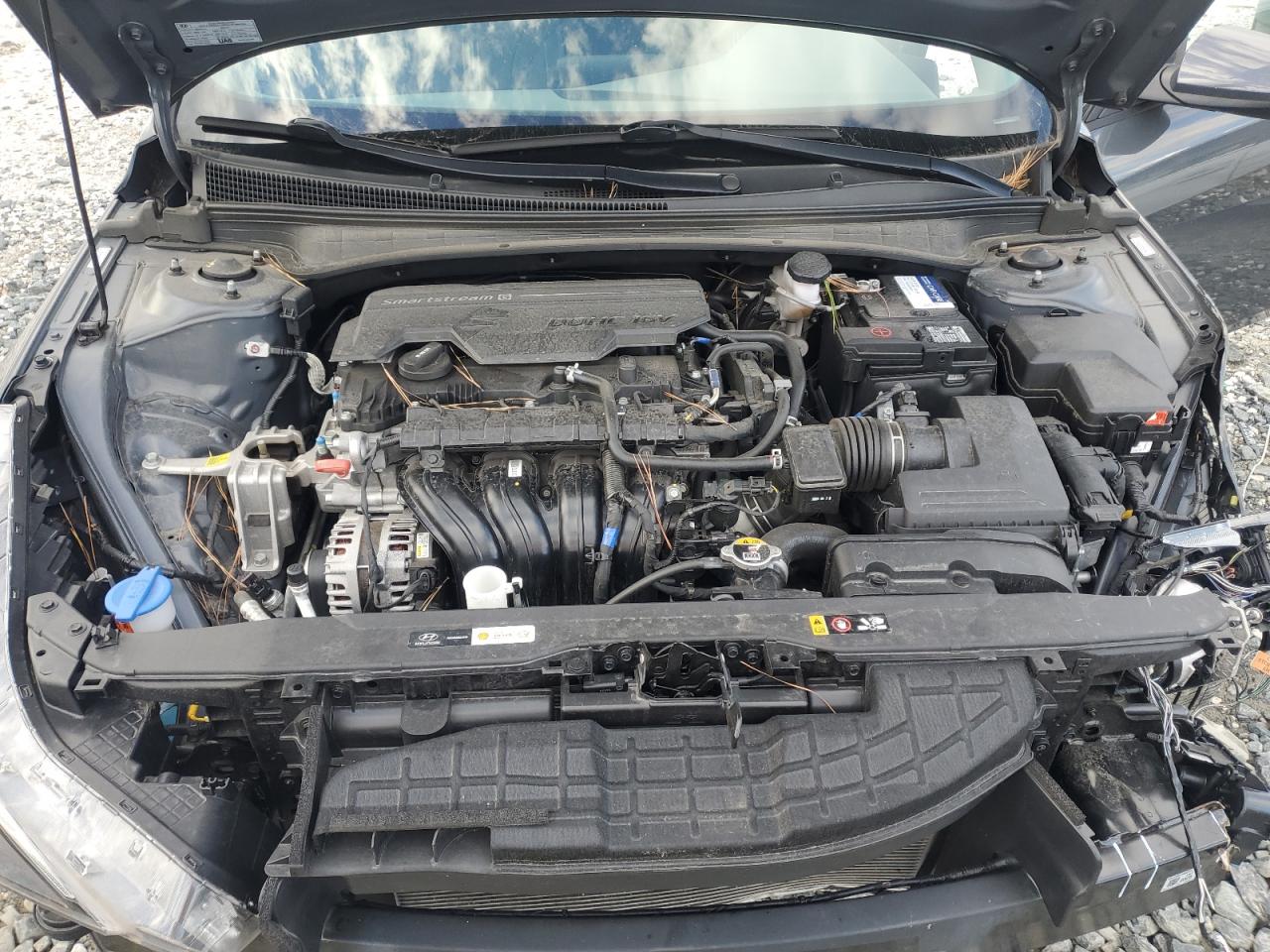 Hyundai ELANTRA Sel Image 3