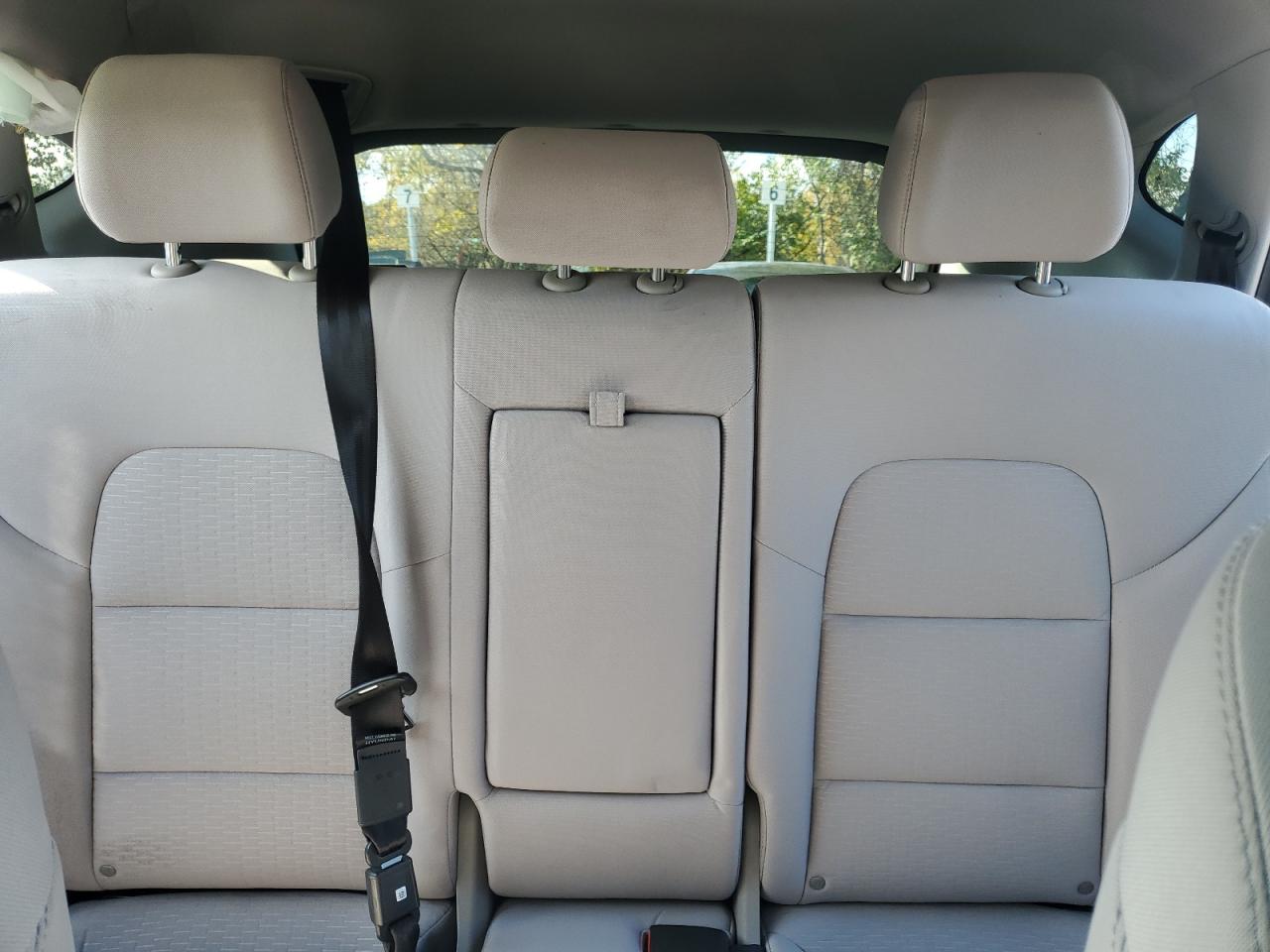 Hyundai TUCSON Limited Image 12