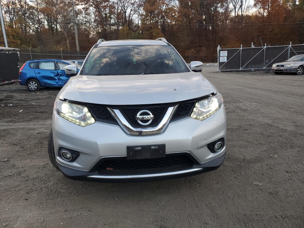 Nissan Rogue S Image 5