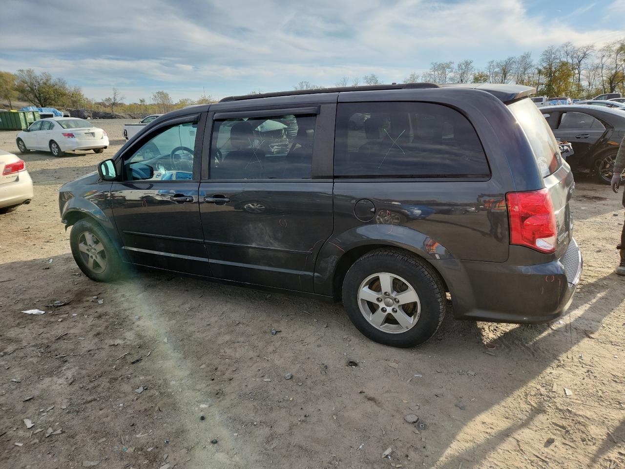 Dodge Caravan Sxt Image 2
