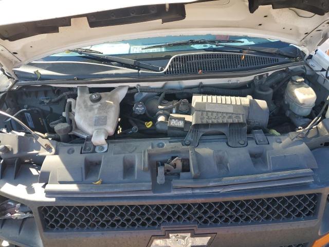 Chevrolet Express Image 13