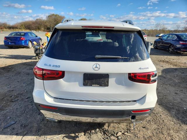 Mercedes-Benz GLB 250 4matic Image 5