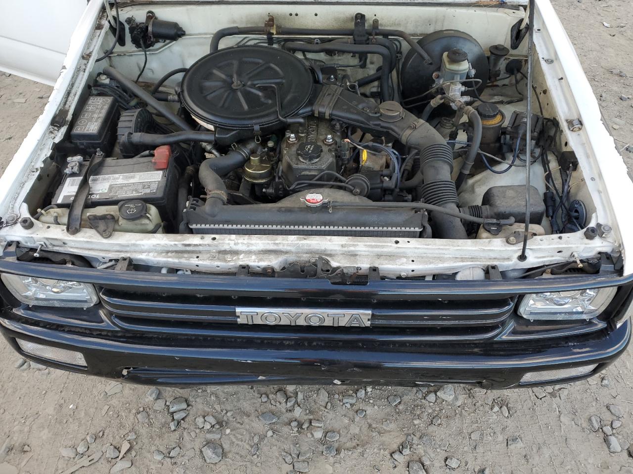 Toyota Pickup 1/2 Ton Short Wheelbase Dlx Image 9