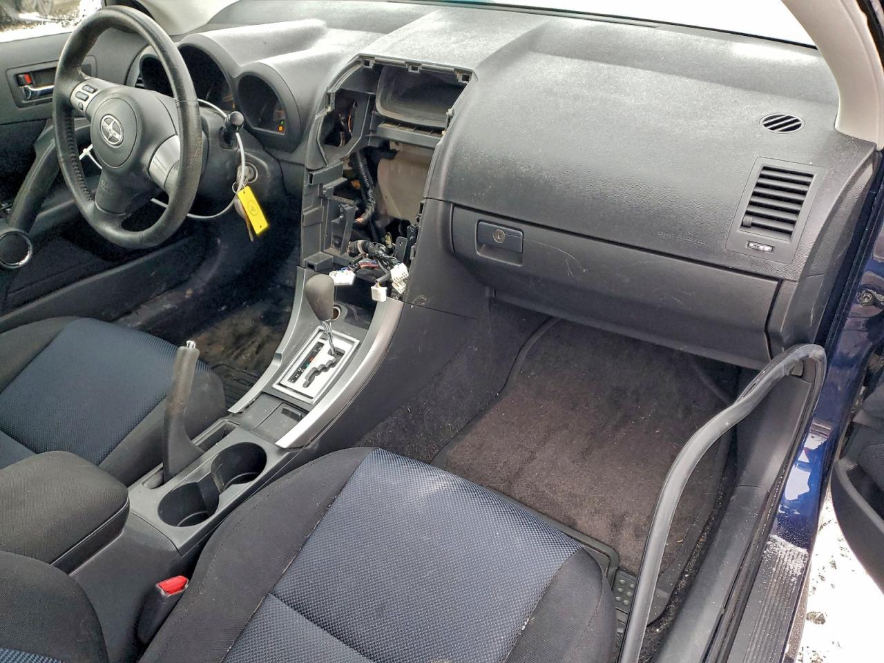 Toyota Scion Image 4