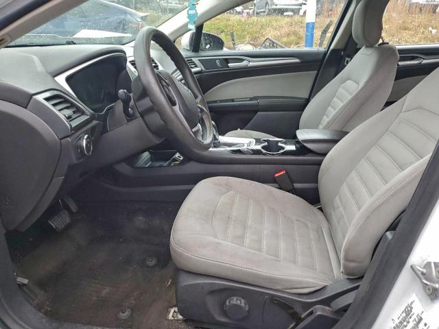 Ford Fusion S Image 4