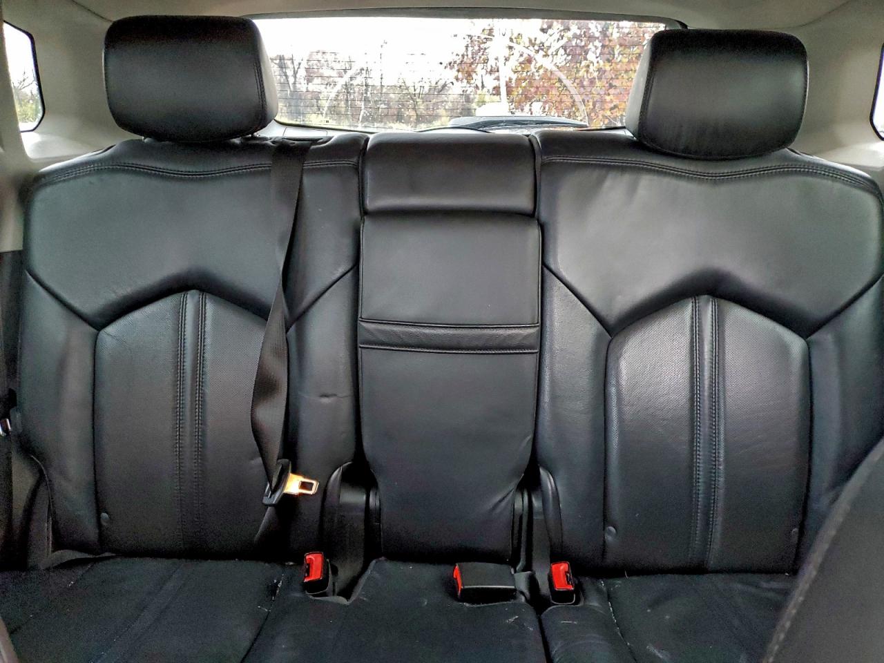 Cadillac SRX Luxury Collection Image 13