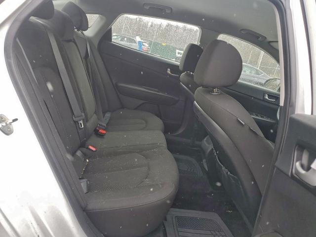 Kia Optima Lx Image 3