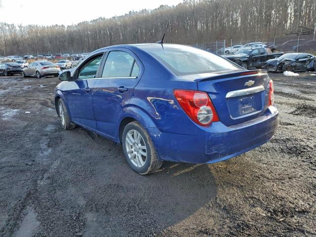 Chevrolet Sonic Lt Image 4